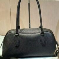 East West - Black